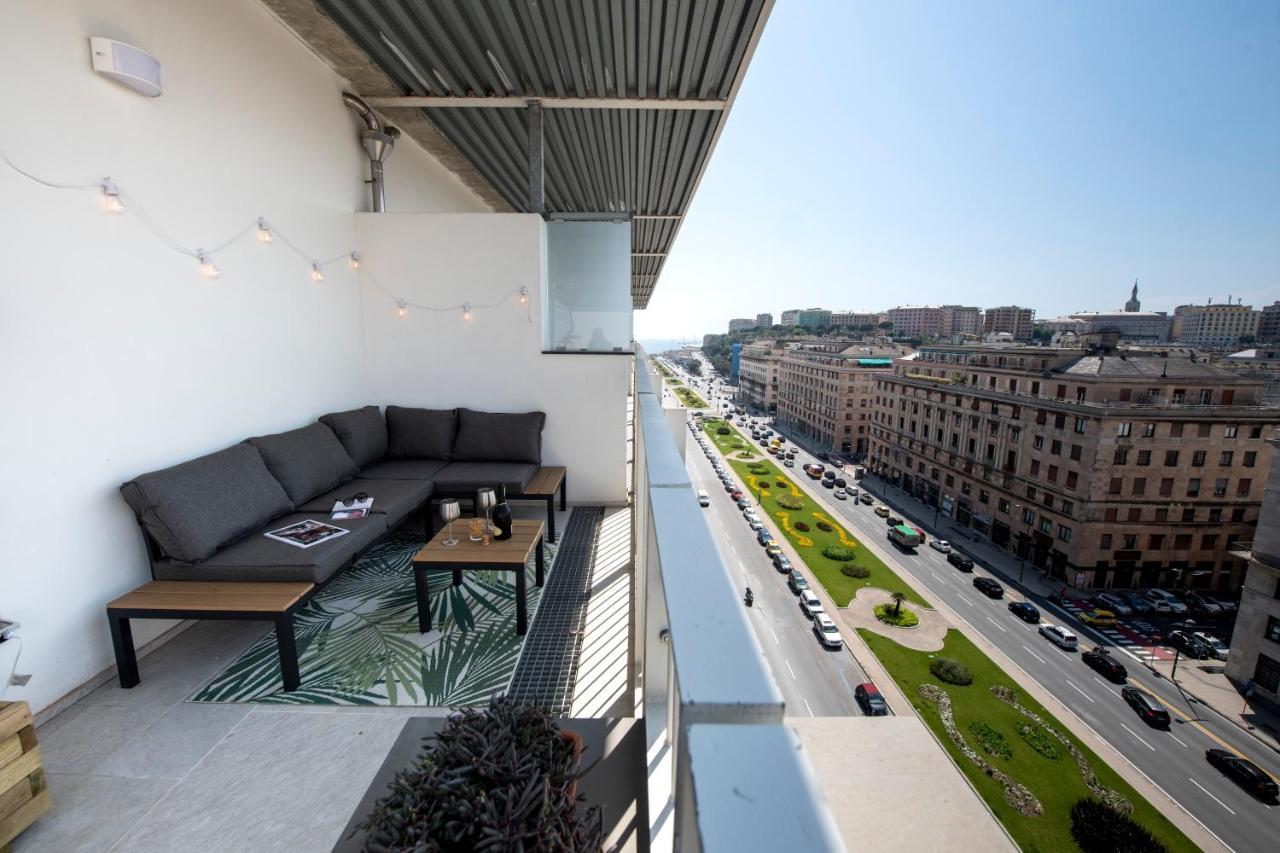Ferienwohnung Attico Luxury Con Parcheggio E Terrazza Vista Mozzafiato Genua Exterior foto