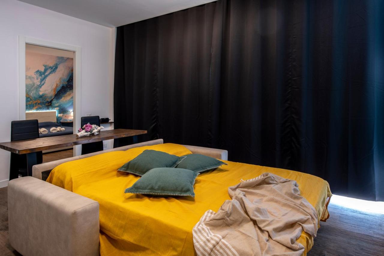 Ferienwohnung Attico Luxury Con Parcheggio E Terrazza Vista Mozzafiato Genua Exterior foto