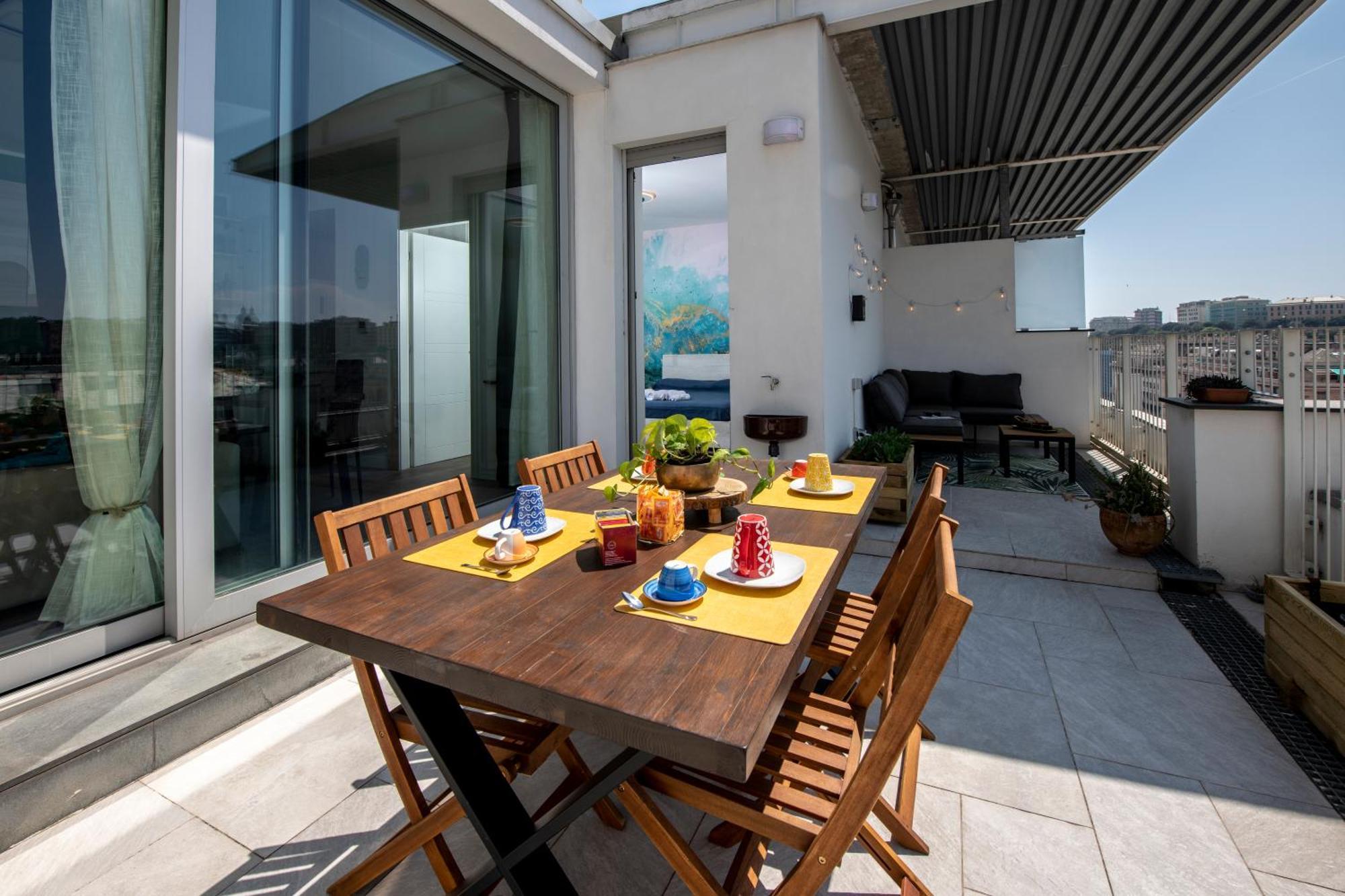 Ferienwohnung Attico Luxury Con Parcheggio E Terrazza Vista Mozzafiato Genua Exterior foto