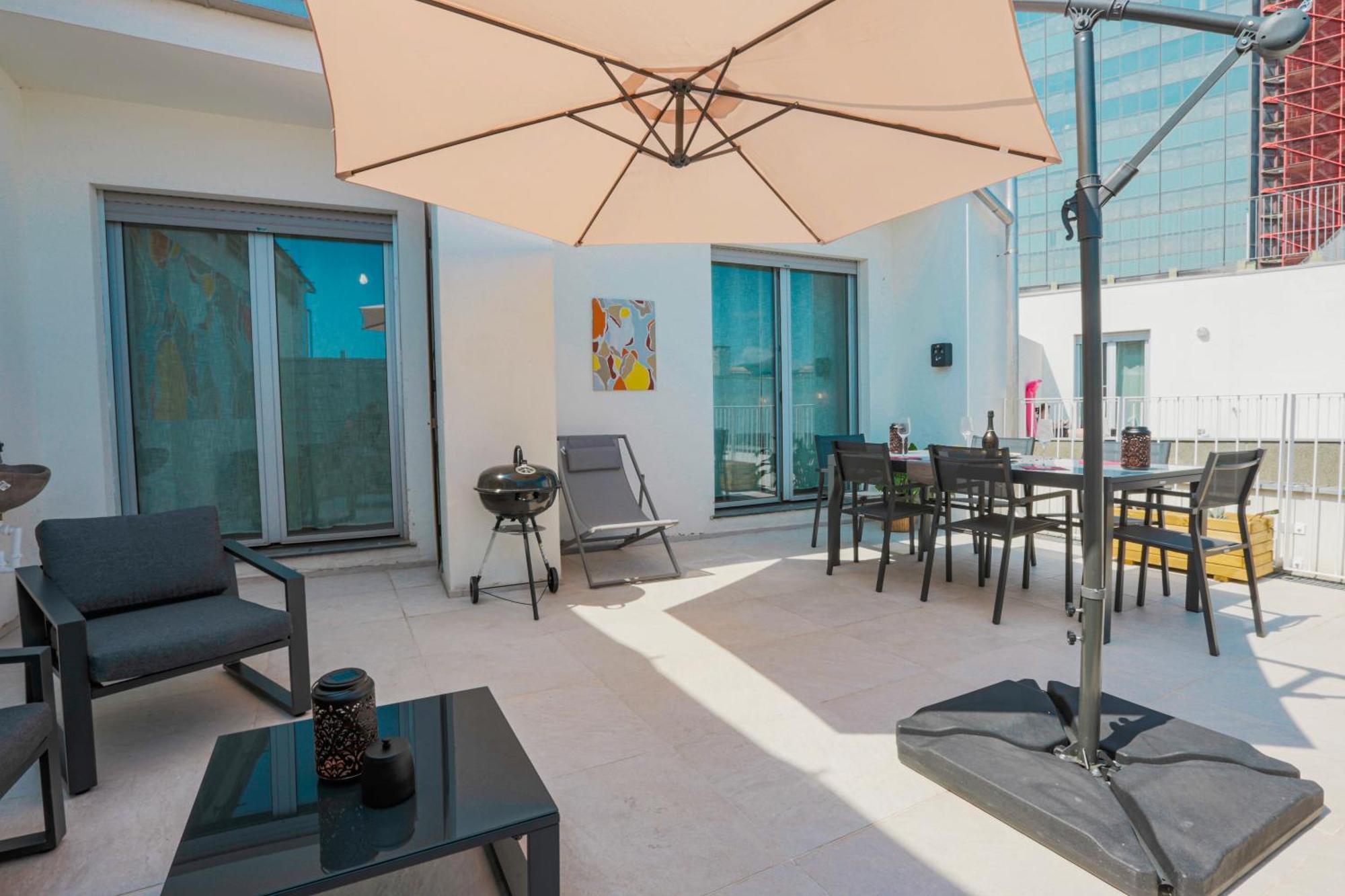 Ferienwohnung Attico Luxury Con Parcheggio E Terrazza Vista Mozzafiato Genua Zimmer foto