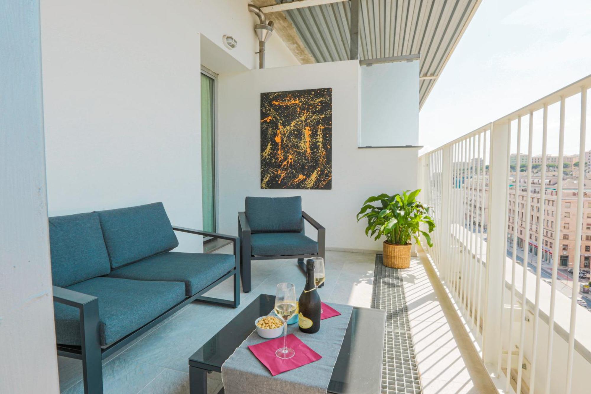 Ferienwohnung Attico Luxury Con Parcheggio E Terrazza Vista Mozzafiato Genua Zimmer foto