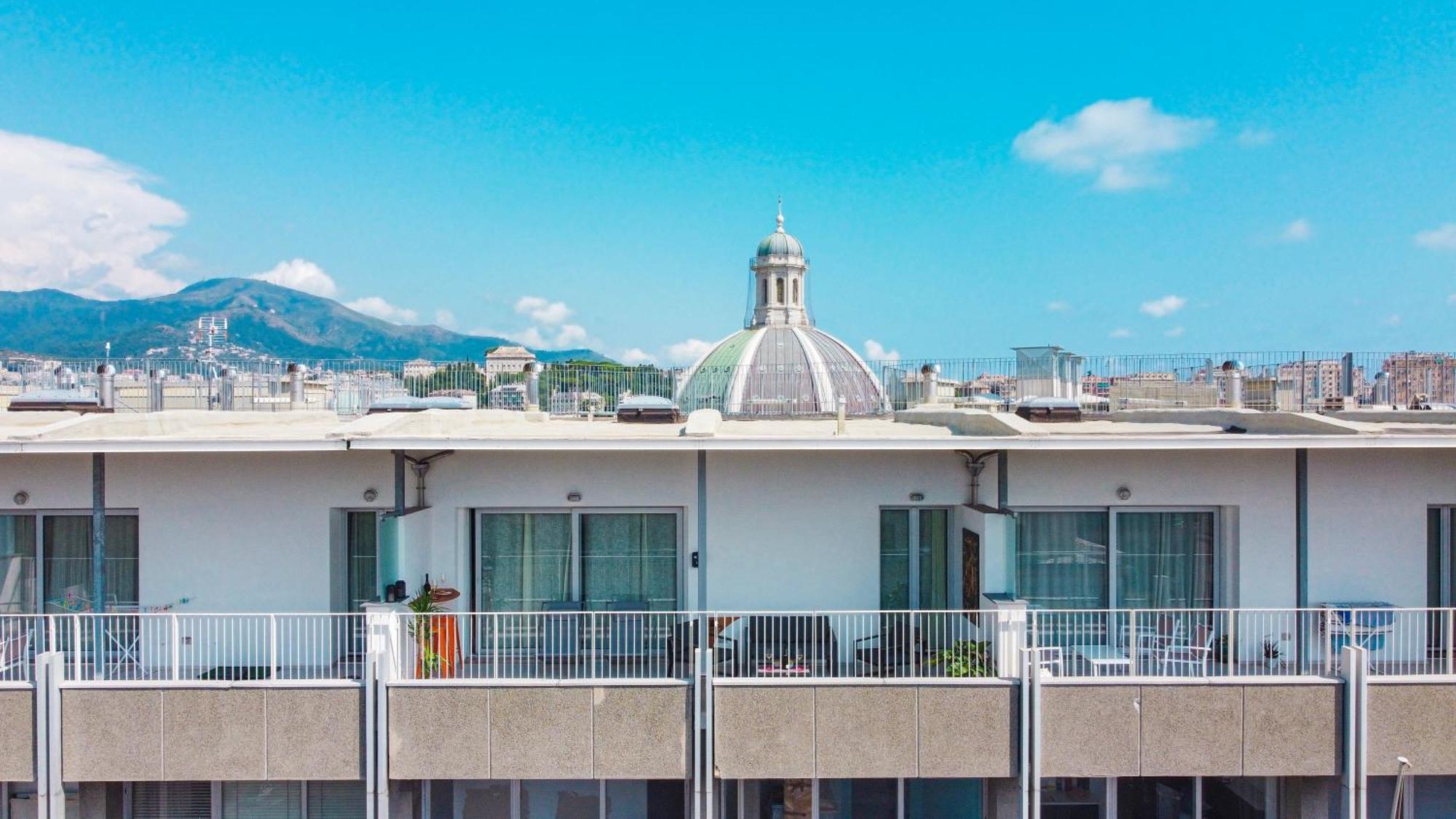 Ferienwohnung Attico Luxury Con Parcheggio E Terrazza Vista Mozzafiato Genua Exterior foto